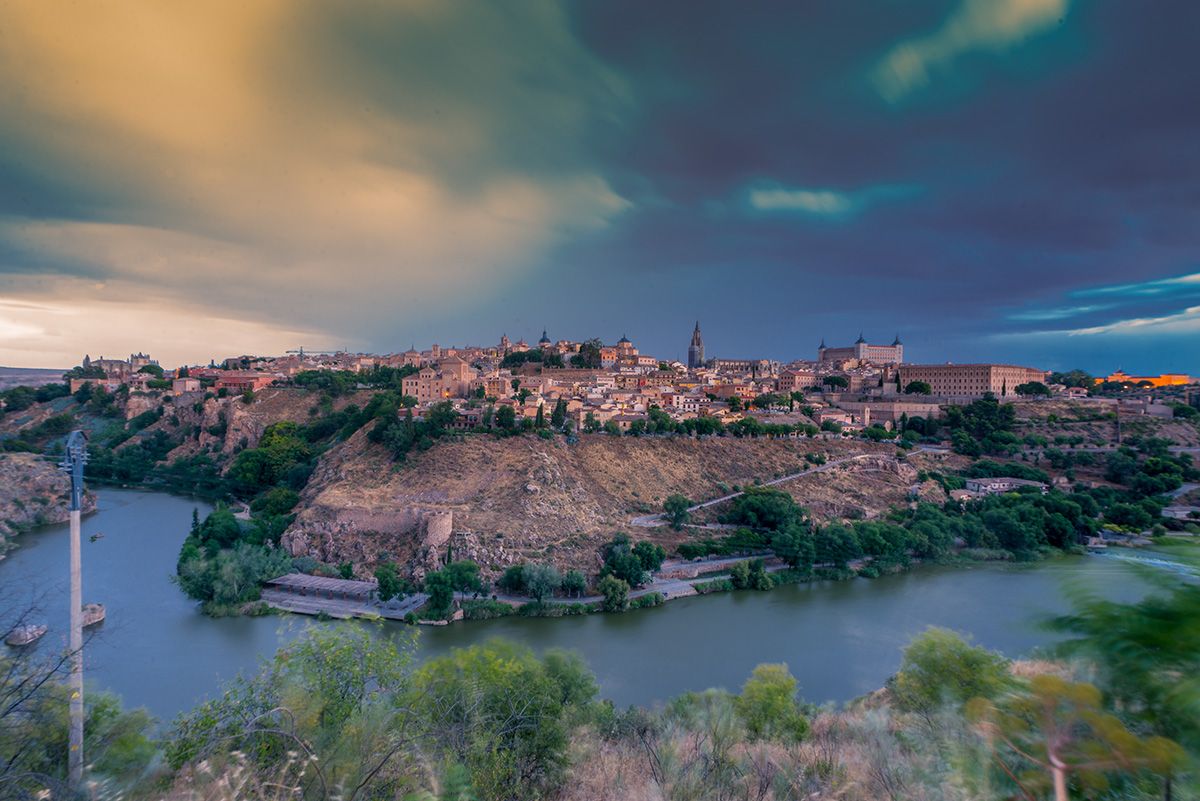 Curva que describe el rio Tajo sobre Toledo